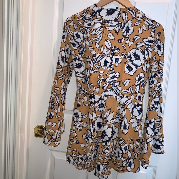 Floral Romper - Picture 2 of 2